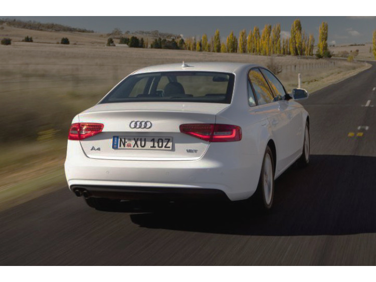 Chrom-Zierleiste f&uuml;r Kofferraum Audi A4 s&eacute;rie 3 phase 2 11-15