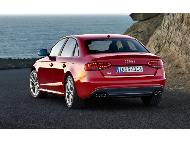 ChromZierleiste für Kofferraum Audi S4 0811 série 3  Audi S4 1116 série 3 phase 2