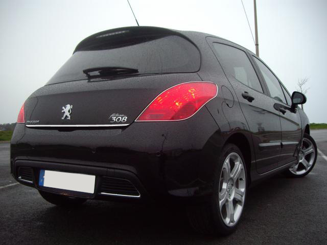ChromZierleiste für Kofferraum Peugeot 308 0713  Peugeot 308 CC 0915