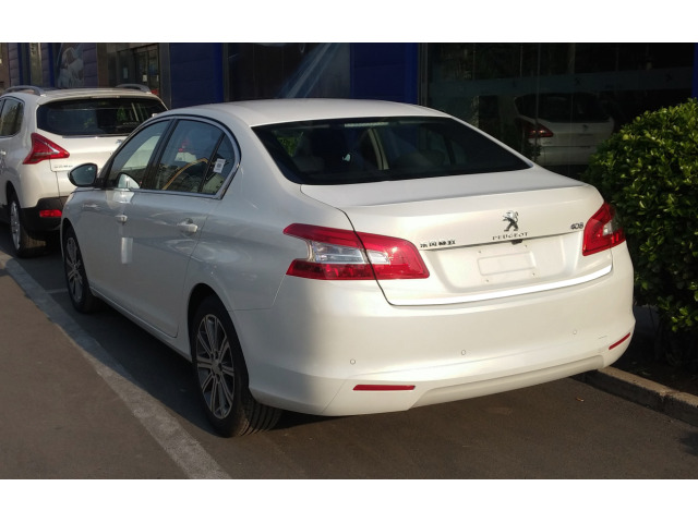 ChromZierleiste für Kofferraum Peugeot 408