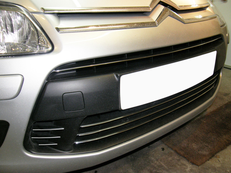 Chromleiste f&uuml;r K&uuml;hlergrill Citro&euml;n C4 04-11 Citro&euml;n C4 Berline Citro&euml;n C4 Coup&eacute; Phase 2