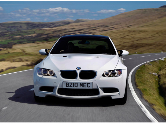 Chromzierleiste für Kühlergrill BMW M3 E90 Berline 0708 BMW M3 E90 Berline LCI 0811 BMW M3 E92 Coupé 0710 BMW M3 E92 Coupé LCI 0913 BMW M3 E93 Cabriolet 0810 BMW M3 E93 Cabriolet LCI 0913