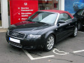 Zier-Chromleiste f&uuml;r K&uuml;hlergrill-Unterteil Audi A4 s&eacute;rie 1 94-98 Audi A4 s&eacute;rie 2 00-04 Audi RS4 00-01 Audi S4 03-08 s&eacute;rie 2 Audi S4 08-11 s&eacute;rie 3 Audi S4 11-16 s&eacute;rie 3 phase 2 Audi S4 16-26 s&eacute;rie 4 Audi S4 97-01 s&eacute;rie 1