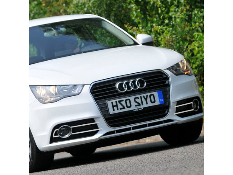 Zier-Chromleiste f&uuml;r Nebelscheinwerfer Audi A1 10-18 Sportback & Audi A1 10-19